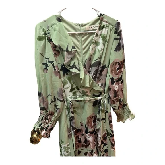 Taylor Size 6 Wedding Guest Dress for Summer - Picture 3 of 3